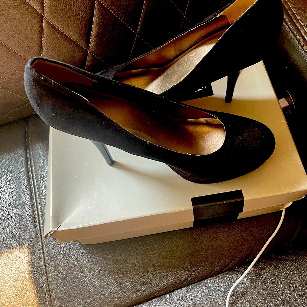 Target brand faux black suede platform heels. Size9 1/2.
